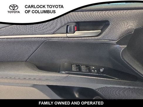Used 2025 Toyota Camry SE w/ Convenience Package FWD image 11