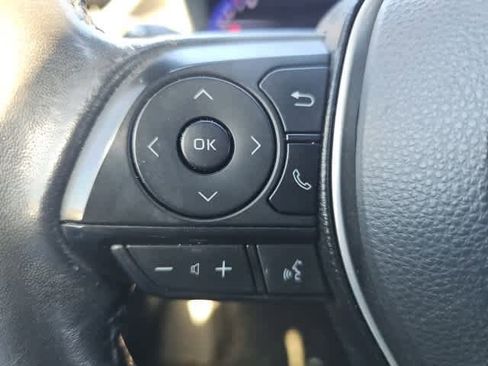 Used 2019 Toyota Corolla XSE image 13