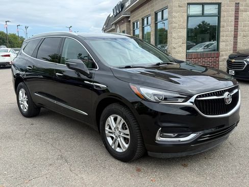Used 2019 Buick Enclave Essence AWD/4WD image 3