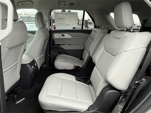 New 2026 Ford Explorer Active w/ Active Comfort Package image 14