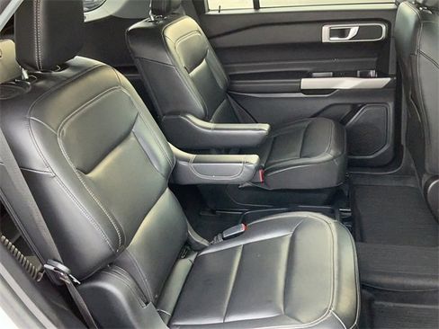 Used 2021 Ford Explorer XLT w/ Equipment Group 202A image 20