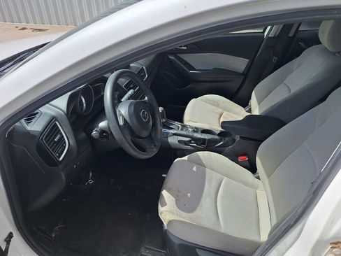 Used 2016 MAZDA MAZDA3 i Sport FWD image 14
