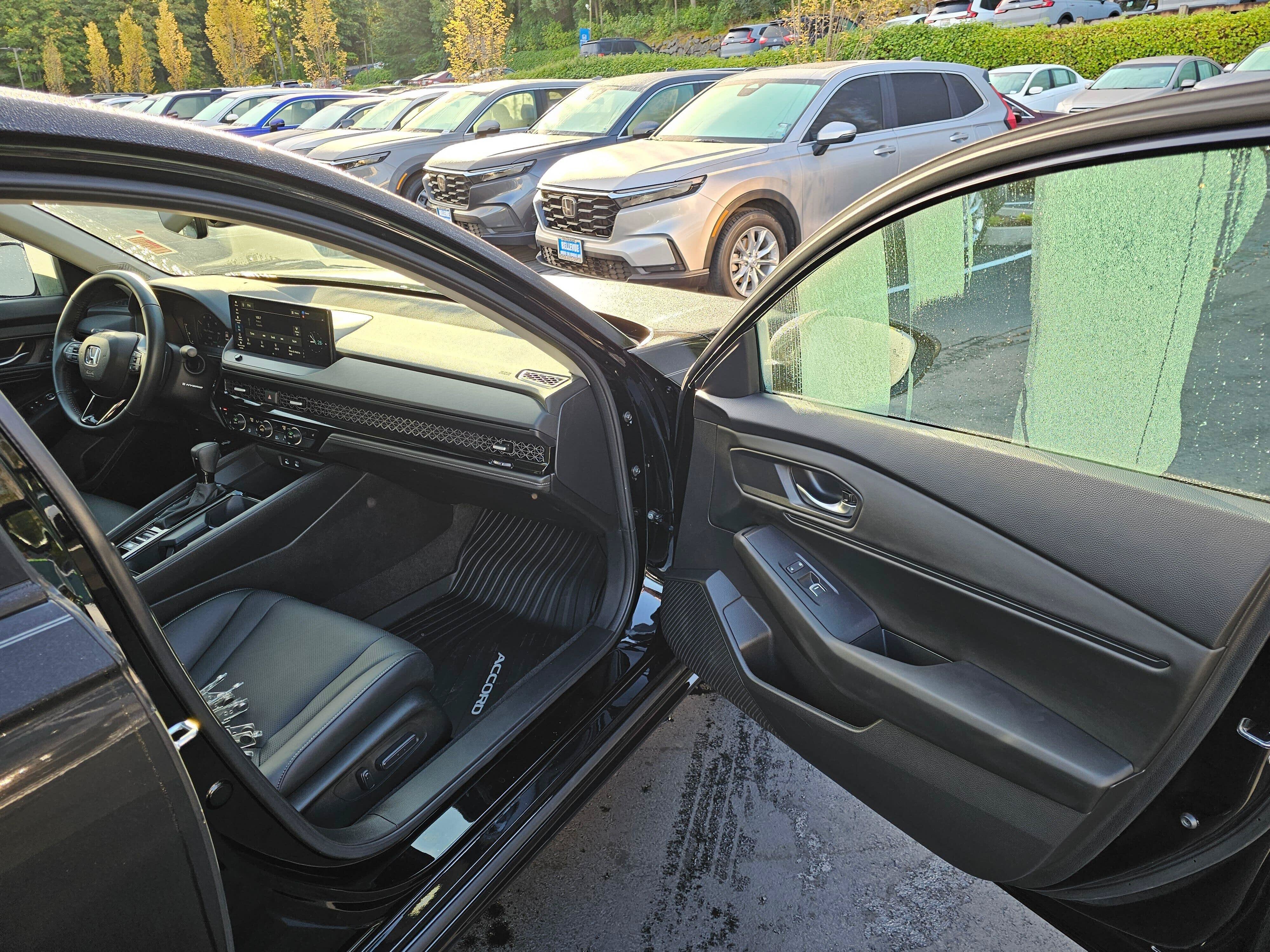 Used 2025 Honda Accord EX-L image 12