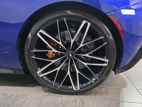 Used 2023 McLaren GT RWD image 10