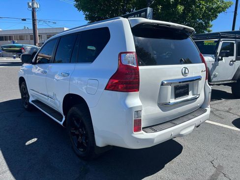Used 2013 Lexus GX 460 w/ Comfort Plus Pkg AWD/4WD image 3