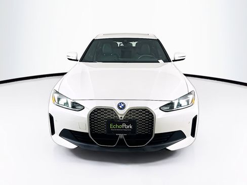 Used 2025 BMW i4 eDrive40 image 2