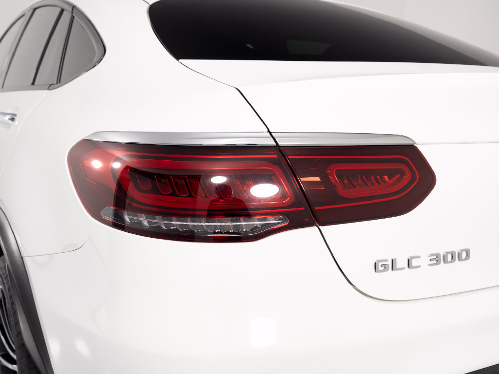 Used 2020 Mercedes-Benz GLC 300 4MATIC Coupe image 48
