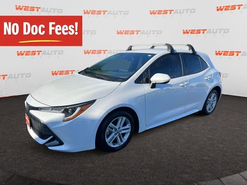 Used 2021 Toyota Corolla SE FWD image 1