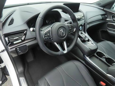 Used 2026 Acura RDX SH-AWD image 9