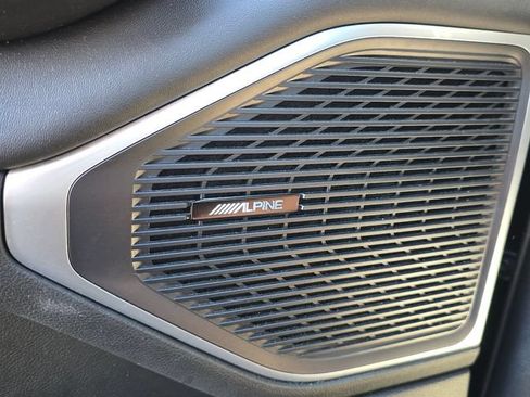 Used 2024 Jeep Wagoneer Series III AWD/4WD image 18