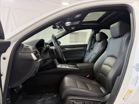 Used 2022 Honda Accord Sport image 10