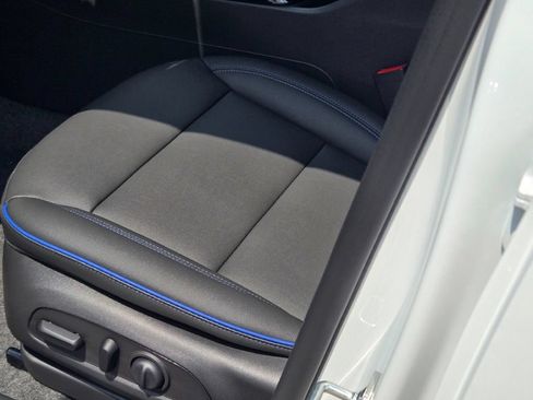 New 2026 Buick Envista Sport Touring w/ Convenience I Package FWD image 6
