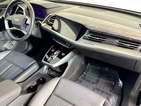 Used 2024 Audi Q4 e-tron Premium Plus w/ Premium Plus image 28