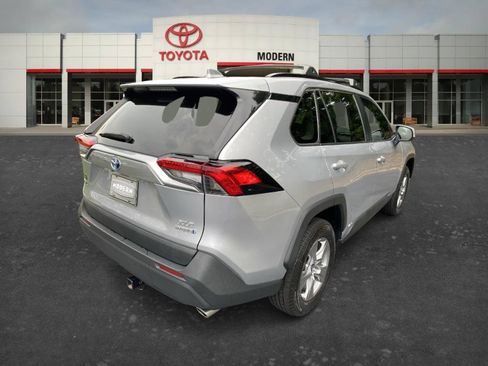 Certified 2022 Toyota RAV4 XLE AWD/4WD image 5