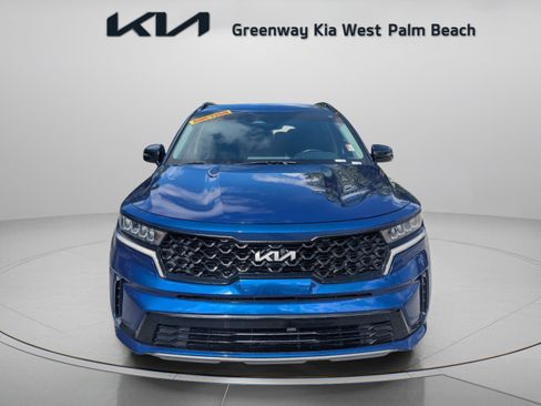 Used 2022 Kia Sorento S FWD image 2