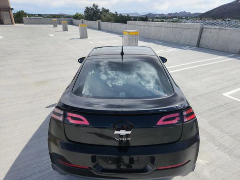 Used 2013 Chevrolet Volt Premium w/ Premium Trim Package FWD image 6