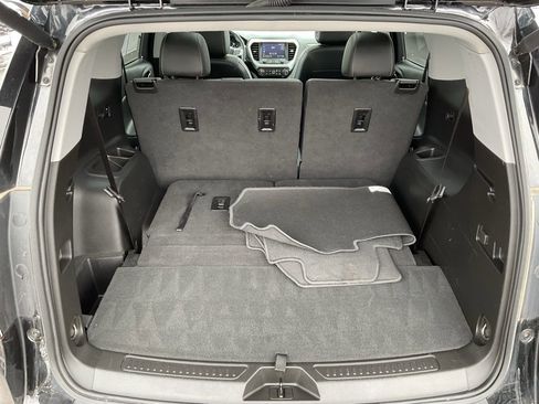 Used 2023 GMC Acadia SLT w/ Preferred Package image 23