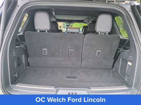 Certified 2024 Lincoln Navigator Reserve AWD/4WD image 7