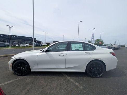 New 2026 BMW 330i Sedan w/ M Sport Package image 6