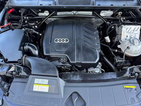 Used 2022 Audi Q5 2.0T Premium w/ Convenience Package image 35