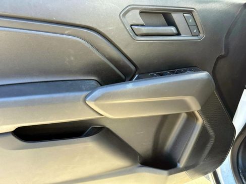 Used 2025 Chevrolet Colorado W/T w/ WT Convenience Package II image 13