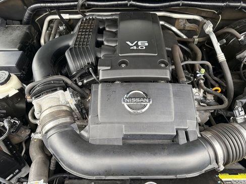 Used 2019 Nissan Frontier SV image 35