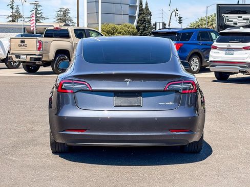 Used 2022 Tesla Model 3 Long Range AWD/4WD image 3