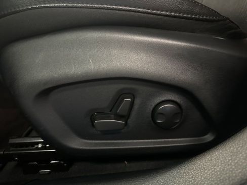 Used 2022 Jeep Compass Limited image 19