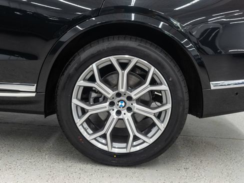 Used 2026 BMW X7 xDrive40i AWD/4WD image 48