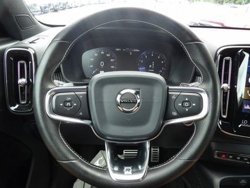 Used 2020 Volvo XC40 T5 R-Design AWD/4WD image 18