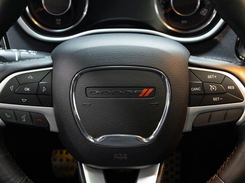 Used 2015 Dodge Challenger R/T Plus image 65