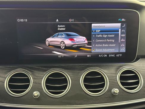 Used 2019 Mercedes-Benz E 300 E 300 w/ Driver Assistance Package image 28