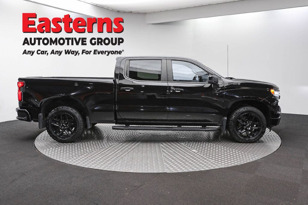 Used 2024 Chevrolet Silverado 1500 RST w/ Z71 Off-Road Package AWD/4WD image 6