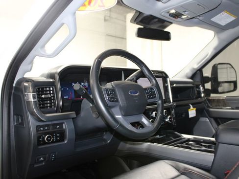 Used 2024 Ford F250 Lariat AWD/4WD image 31