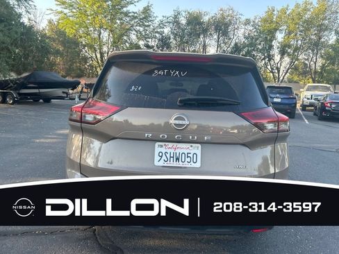 Used 2025 Nissan Rogue SV AWD/4WD image 19