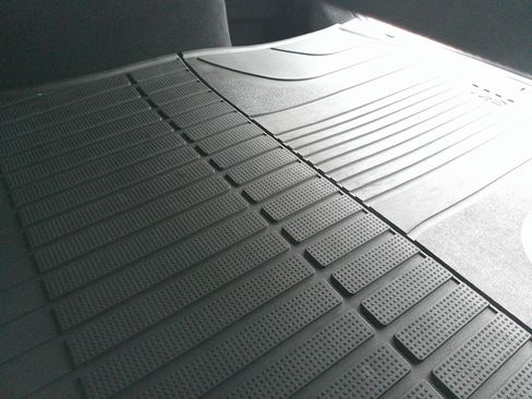 Used 2023 Tesla Model Y Long Range image 42