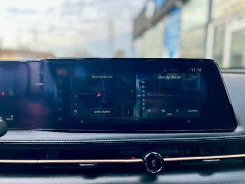 Used 2024 Nissan Ariya FWD image 23