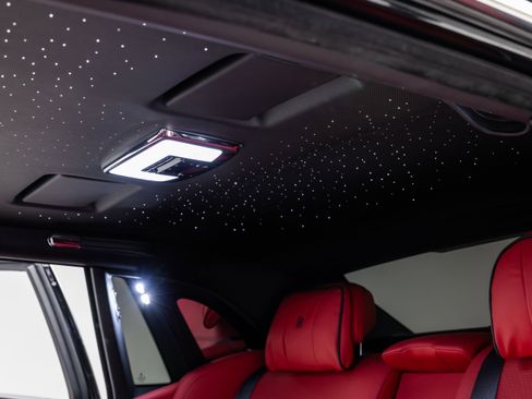 Used 2019 Rolls-Royce Phantom Sedan image 46