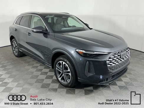 Used 2025 Audi Q5 Premium w/ Premium Plus AWD/4WD image 1