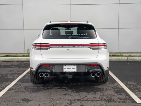 New 2026 Porsche Macan image 7