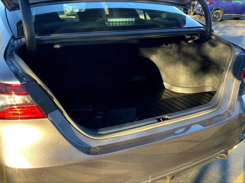 Used 2023 Toyota Camry SE image 29