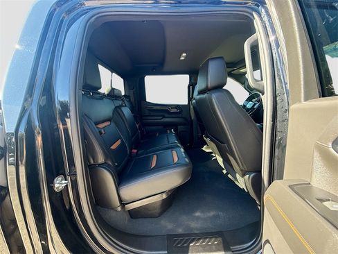 Used 2022 GMC Sierra 1500 AT4 w/ AT4 Premium Package image 29