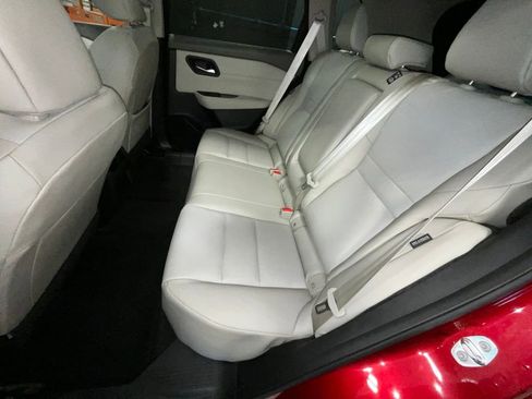 Used 2023 Nissan Rogue SV w/ SV Premium Package image 28