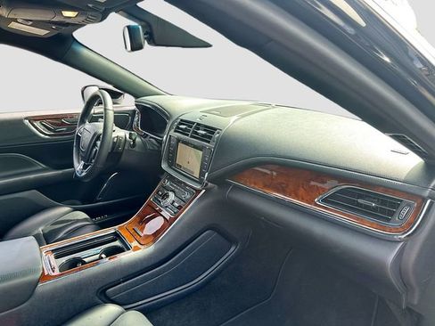 Used 2019 Lincoln Continental AWD w/ Equipment Group 500A image 30