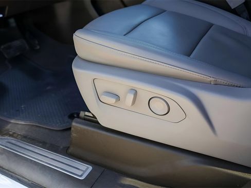 Used 2025 GMC Sierra 3500 SLT w/ Texas SLT Premium Package image 11