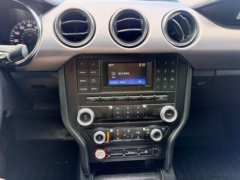 Used 2017 Ford Mustang GT RWD image 32