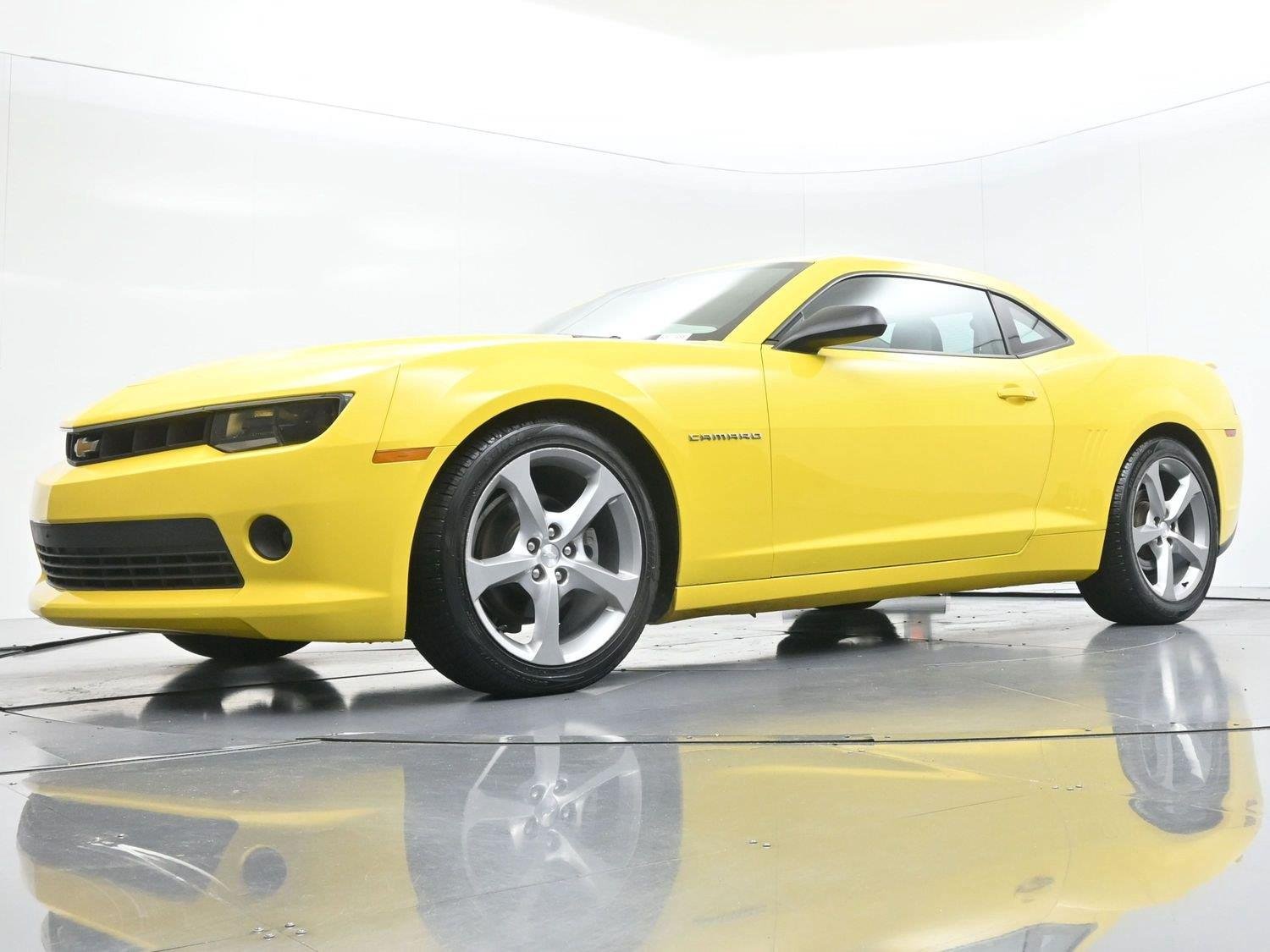 Used 2015 Chevrolet Camaro LT w/ RS Package RWD image 42