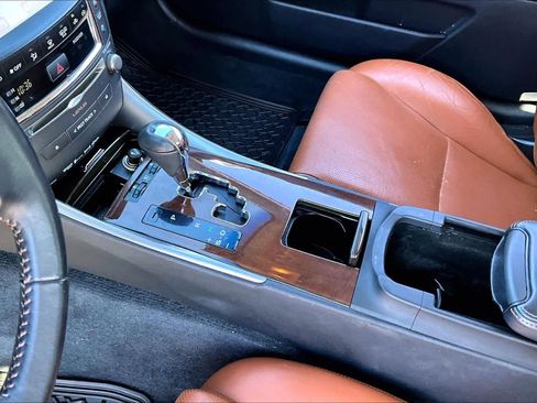 Used 2013 Lexus IS 250C w/ Luxury Pkg image 14