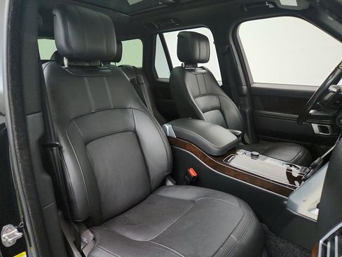 Used 2020 Land Rover Range Rover HSE image 28