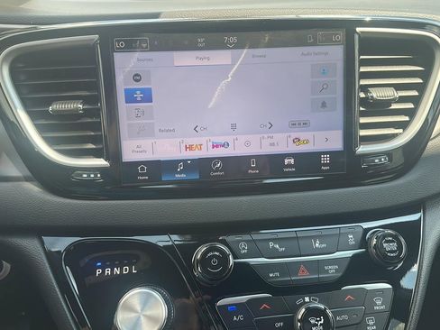 New 2026 Chrysler Voyager LX image 13